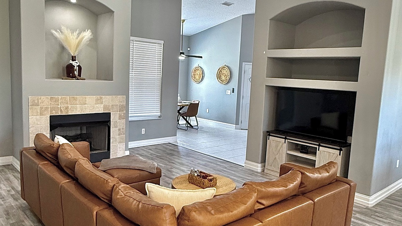 Photo of Livingroom in Silver Lake