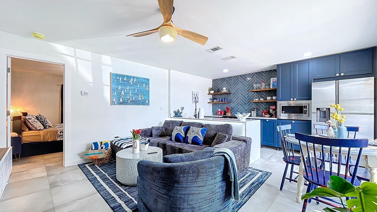 Photo of Livingroom in Bradenton Beach