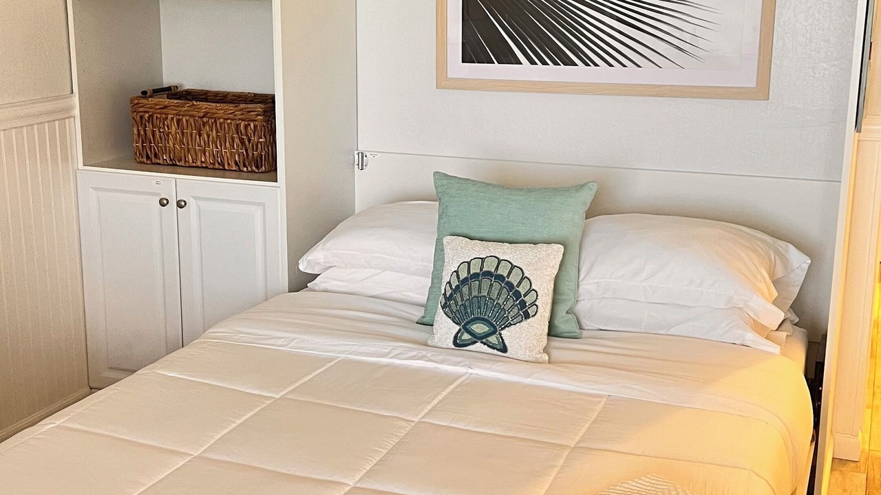 Photo of Bedroom in Lenox Park