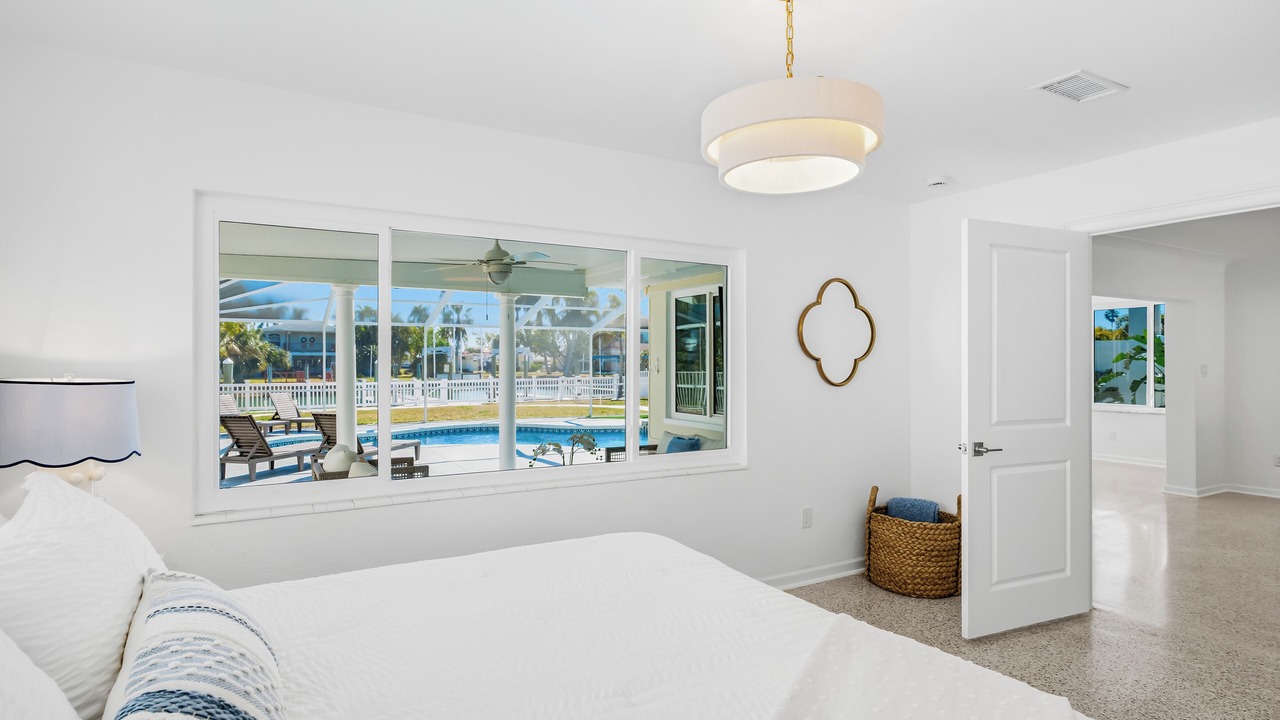 Photo of Bedroom in Redington Beach