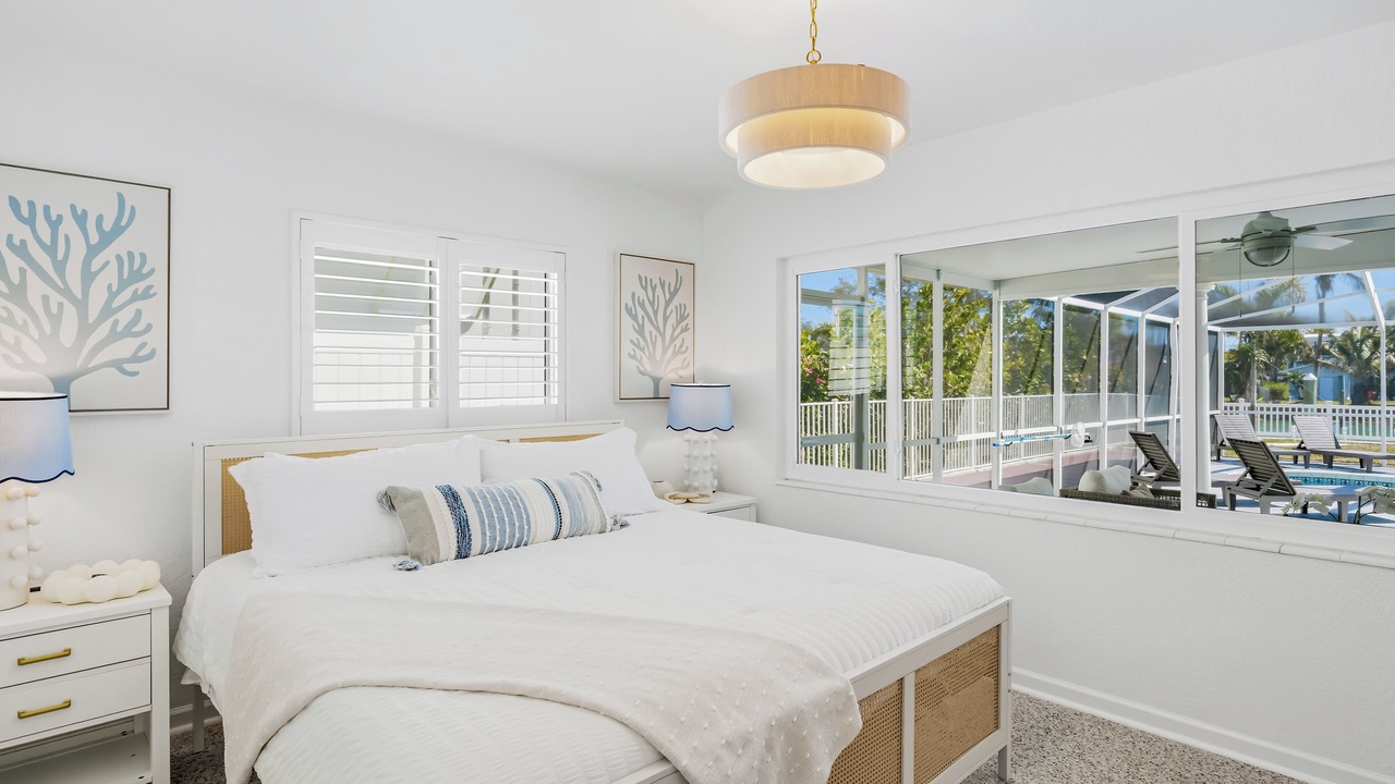 Photo of Bedroom in Redington Beach