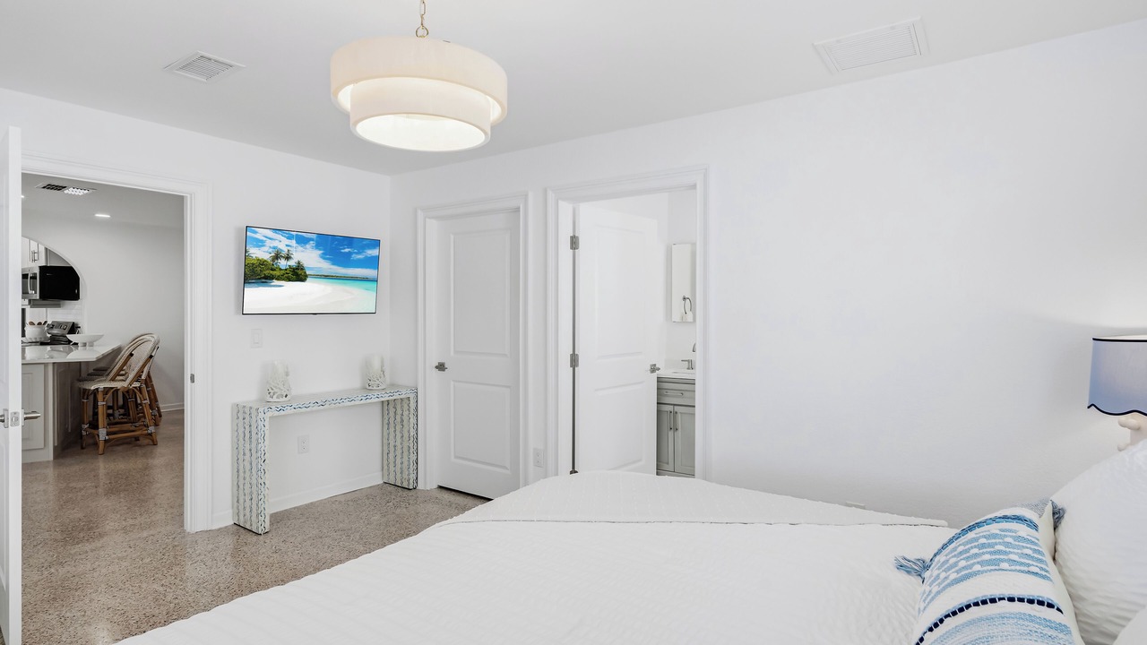 Photo of Bedroom in Redington Beach