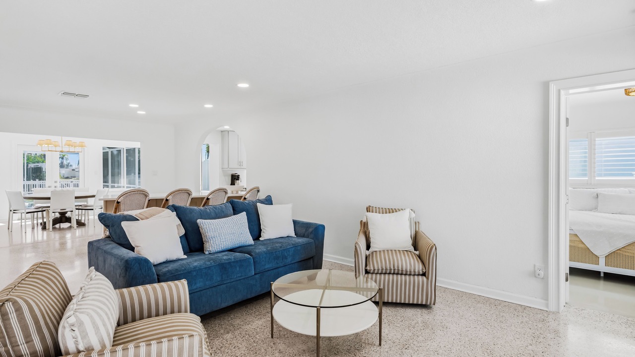 Photo of Livingroom in Redington Beach