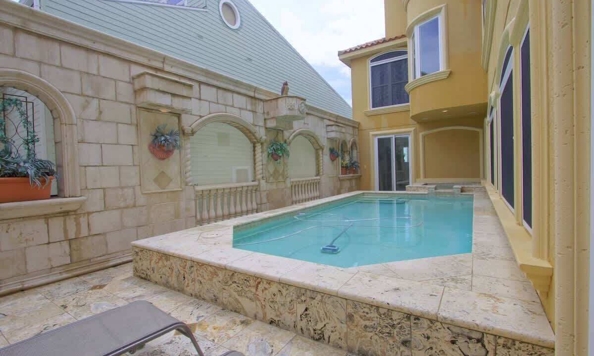 Photo of Outdoor in Indian Shores
