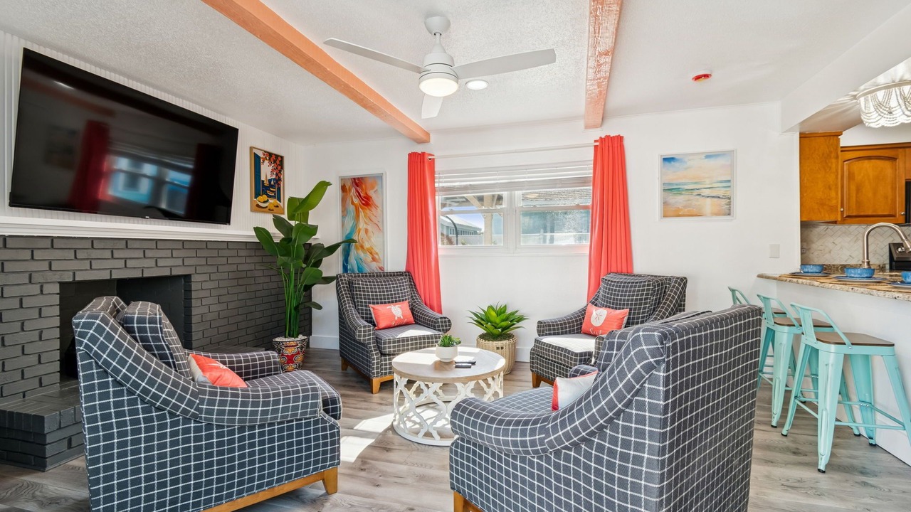 Photo of Livingroom in Madeira Beach