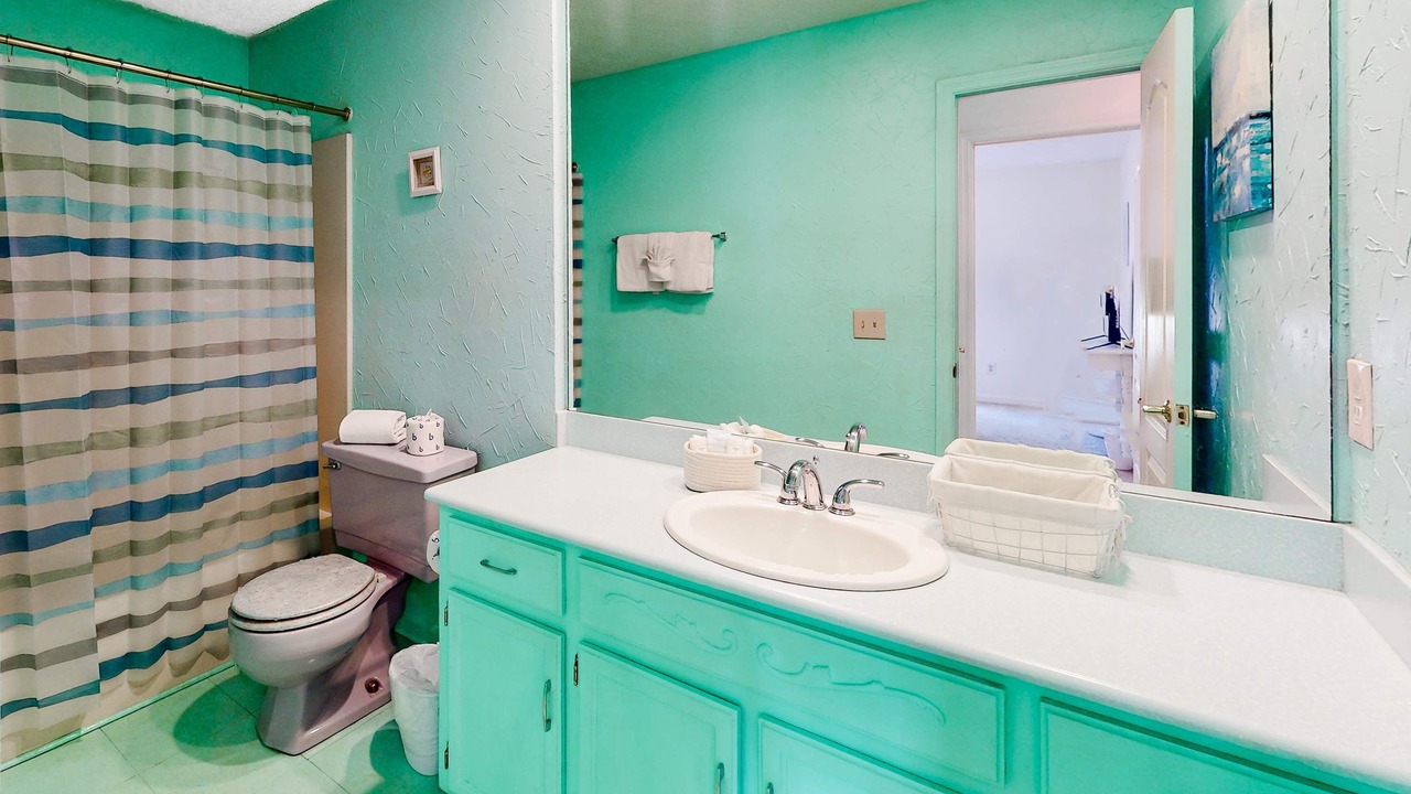 Photo of Bathroom in Thomas Drive