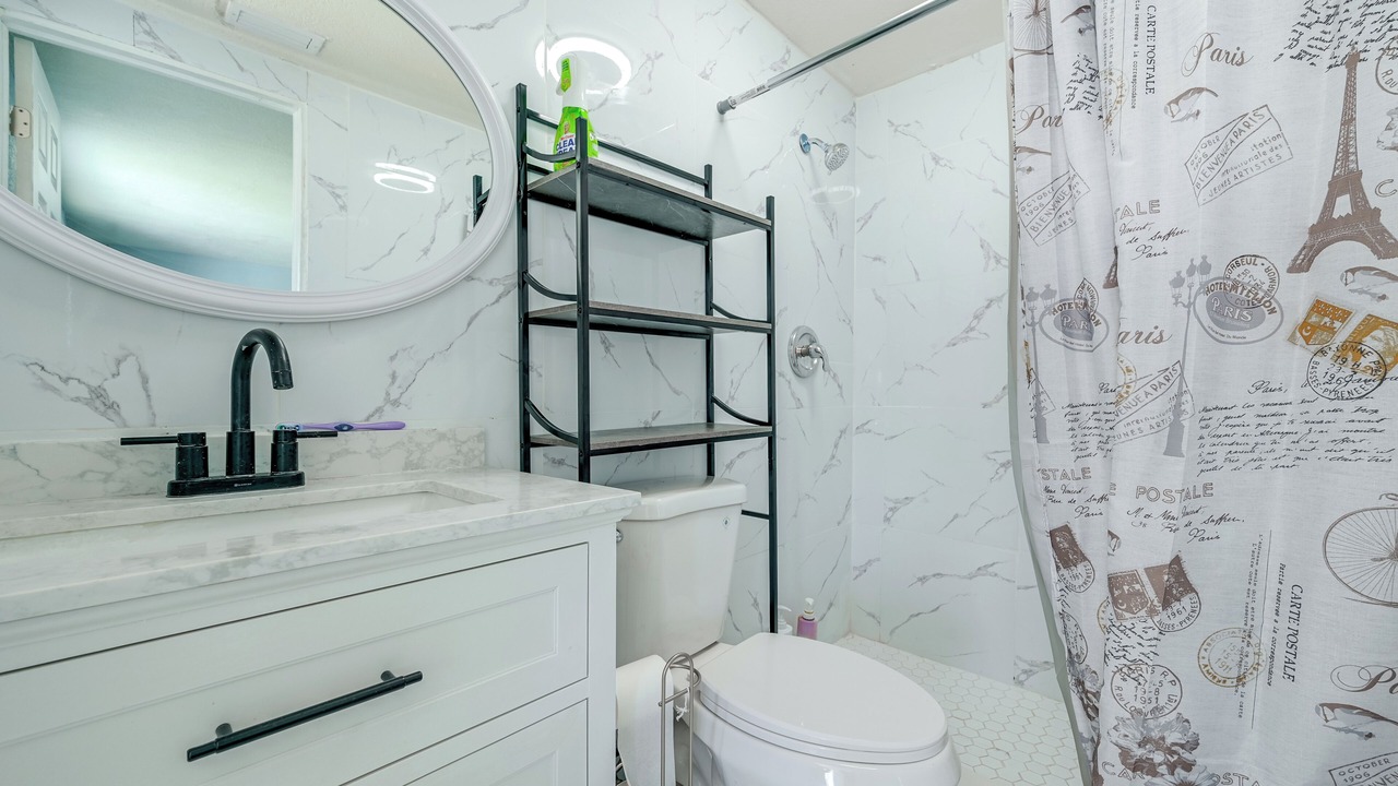 Photo of Bathroom in Tahitian Development