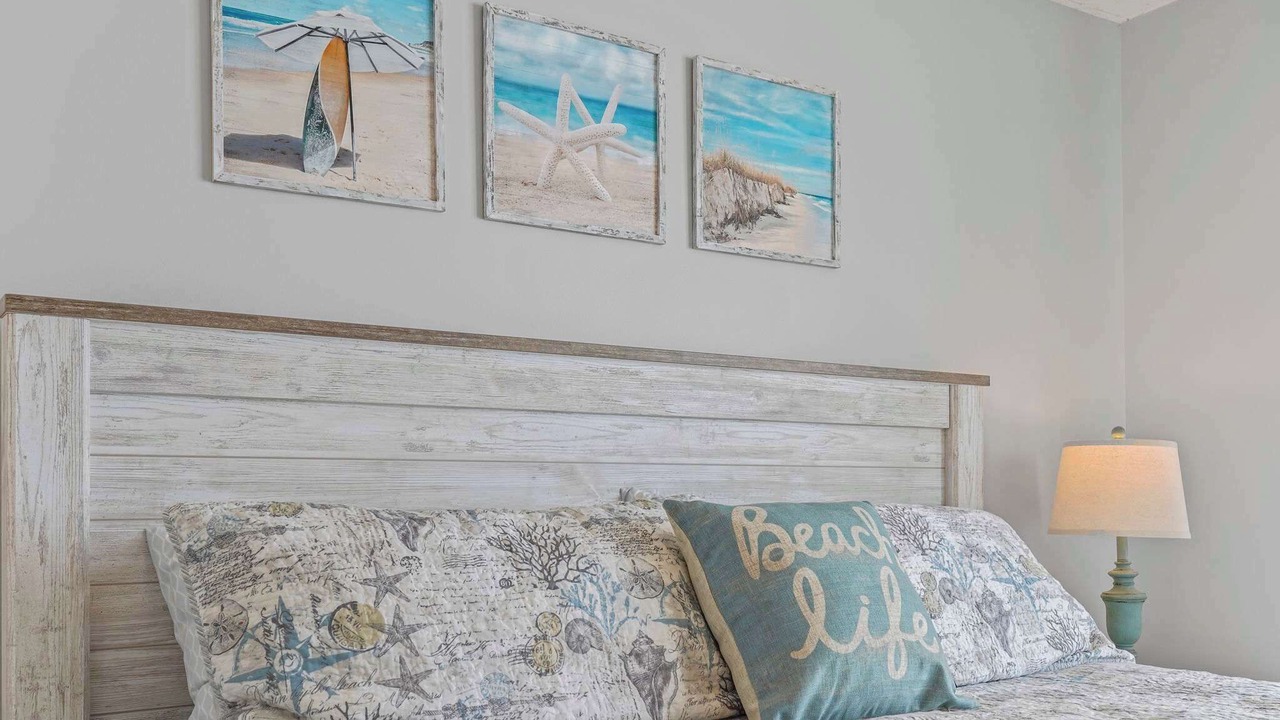 Photo of Bedroom in Windy Hill