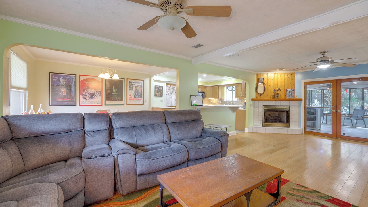 Photo of Livingroom in Orange Park