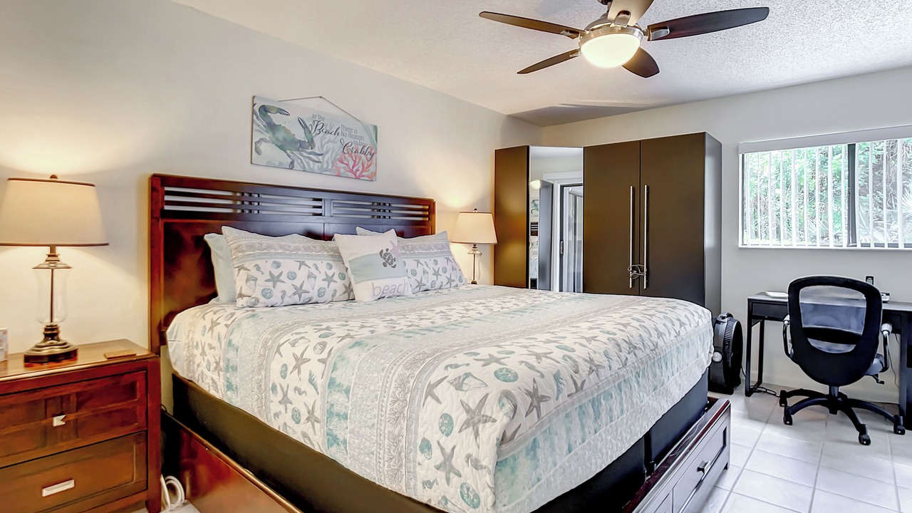 Photo of Bedroom in New Smyrna Beach