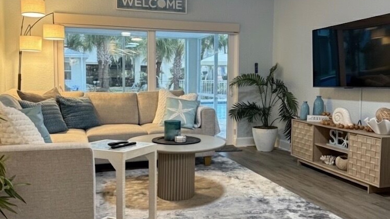 Photo of Livingroom in North Redington Beach
