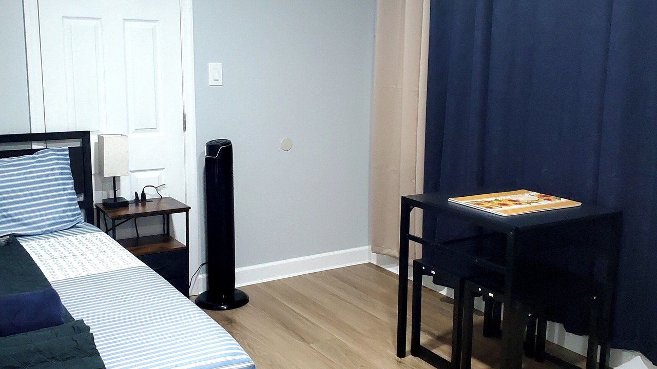 Photo of Bedroom in Bearss Plaza