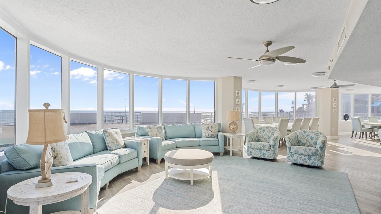 Photo of Livingroom in Daytona Beach