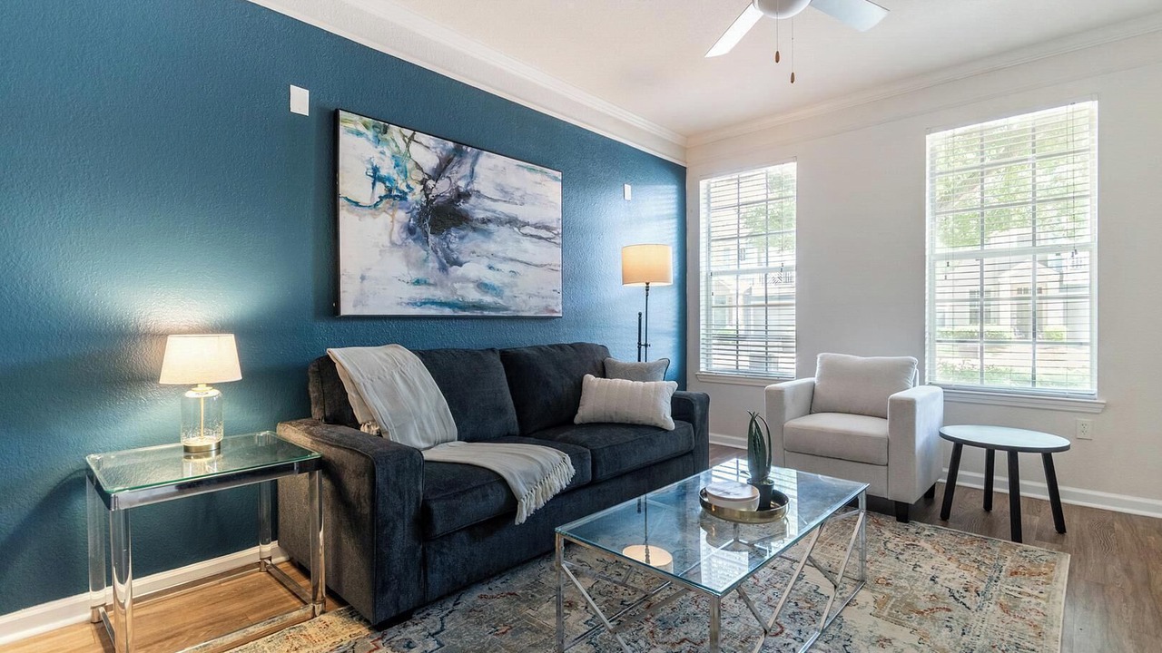Photo of Livingroom in Metro West
