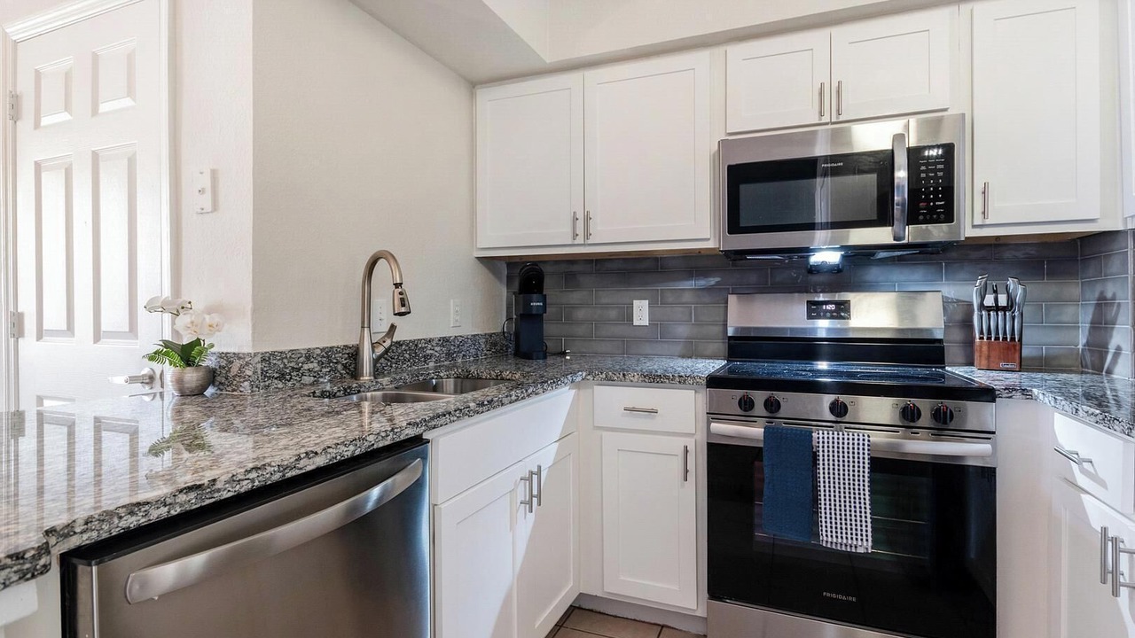 Photo of Kitchen in Metro West