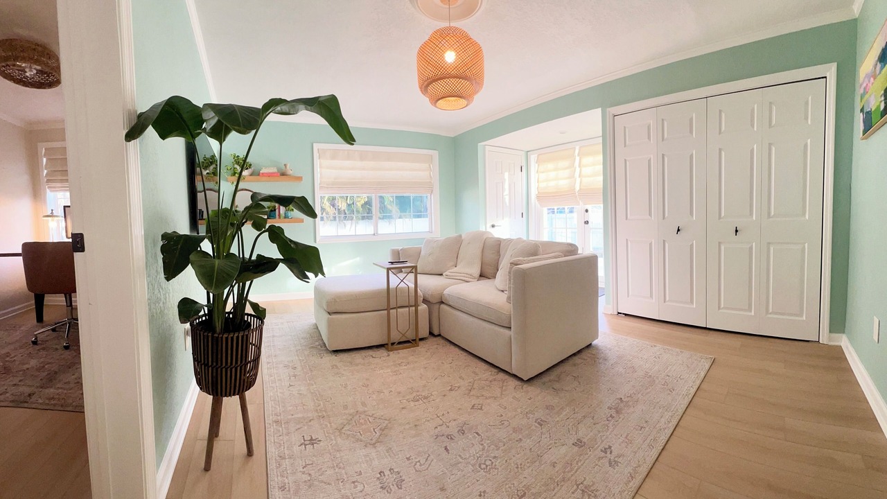 Photo of Livingroom in St. Petersburg