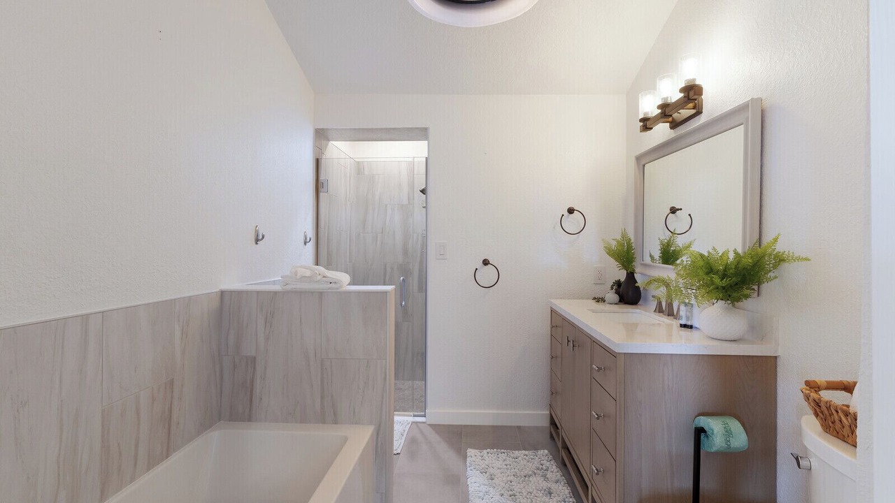 Photo of Bathroom in Bradenton Beach
