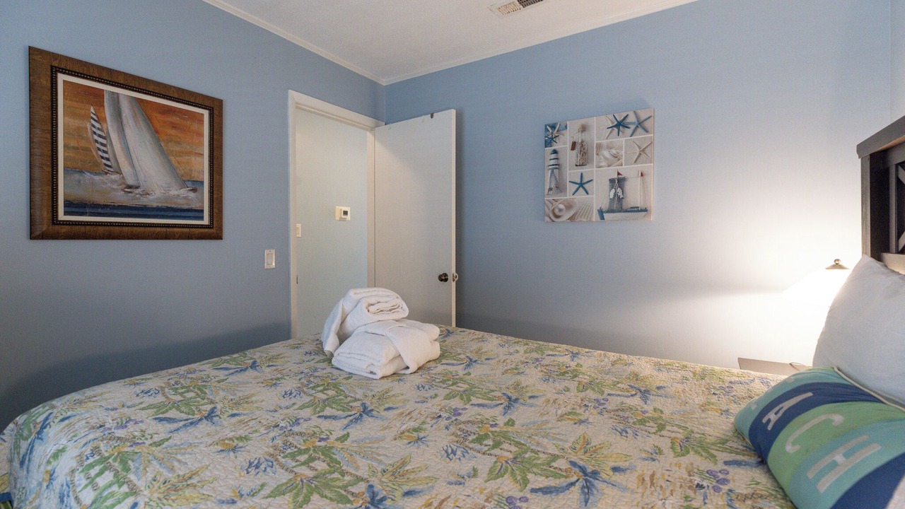 Photo of Bedroom in North Forest Beach