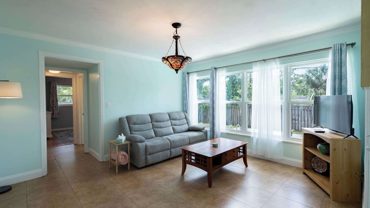 Photo of Livingroom in Temple Terrace