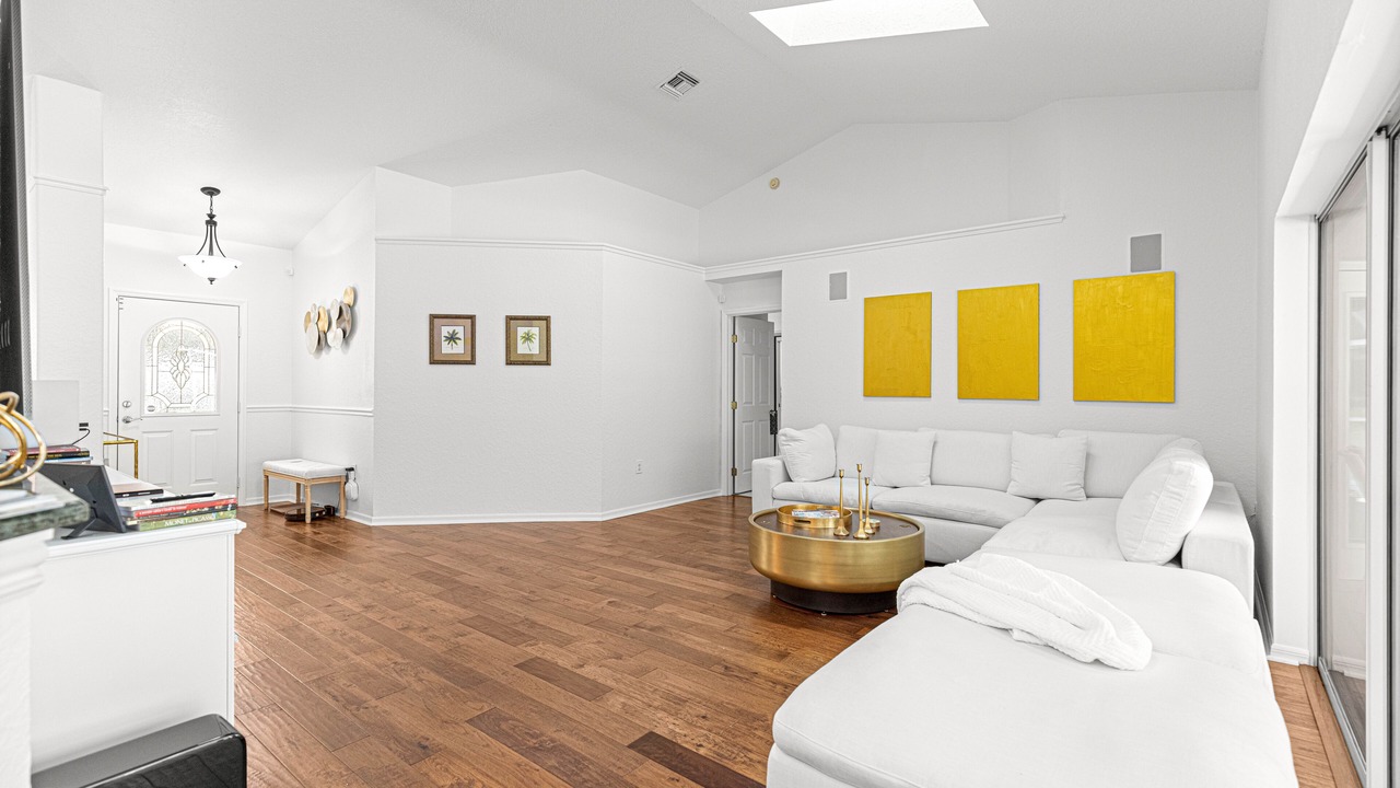Photo of Livingroom in Fellowship
