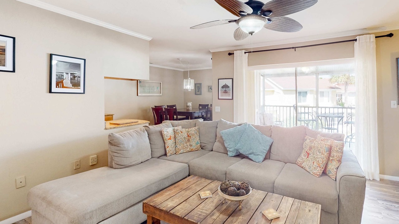 Photo of Livingroom in Bayview