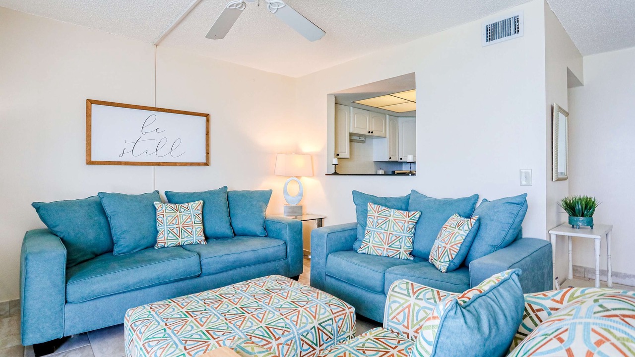 Photo of Livingroom in Indian Shores