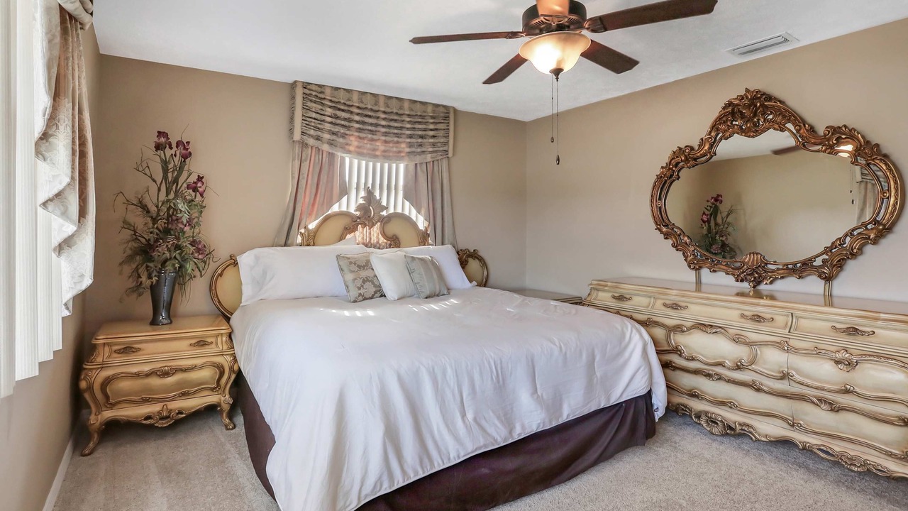 Photo of Bedroom in Harbor Hills