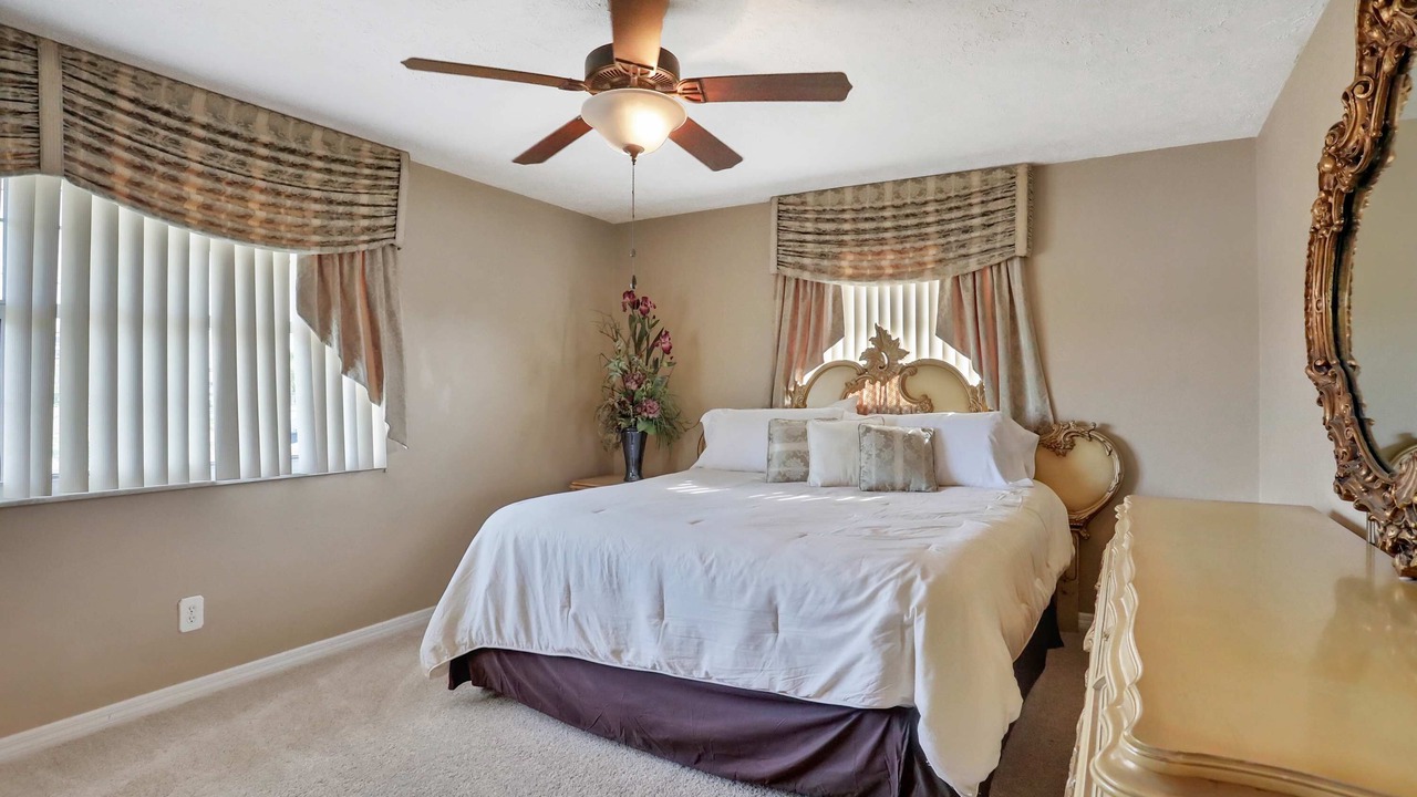 Photo of Bedroom in Harbor Hills