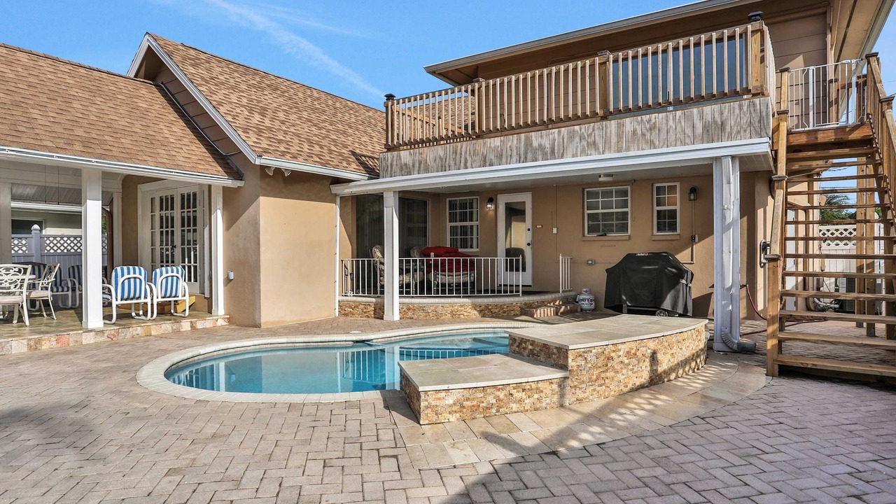 Photo of Patio Balcony in Harbor Hills