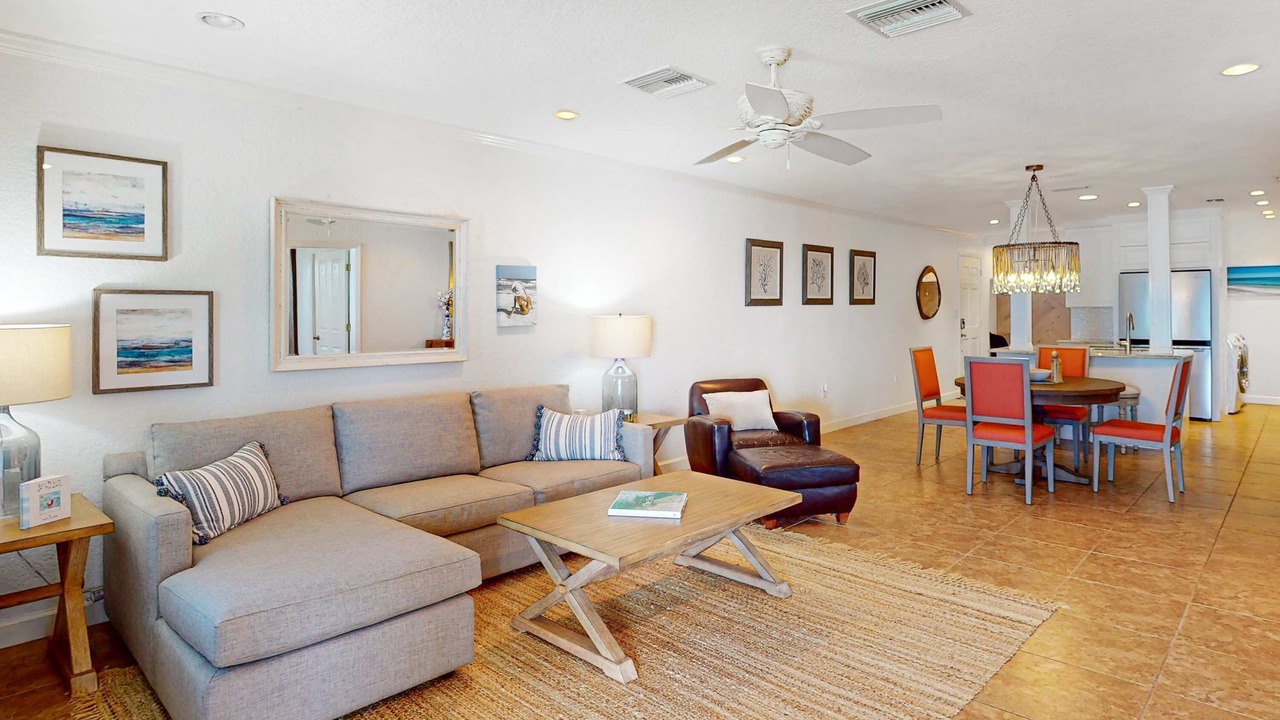Photo of Livingroom in Belleair Beach