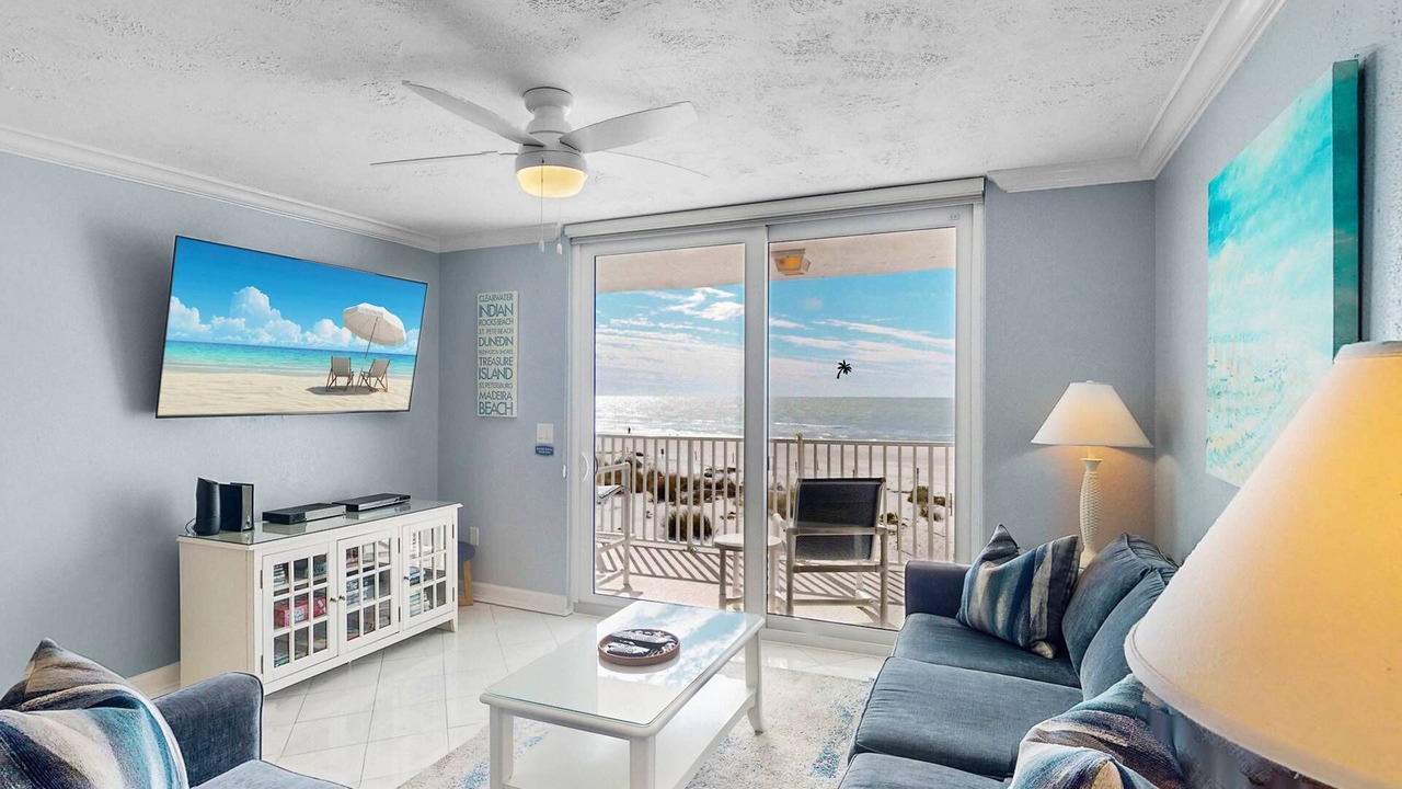 Photo of Livingroom in Madeira Beach