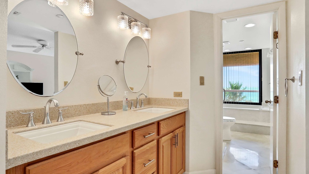 Photo of Bathroom in Sand Key