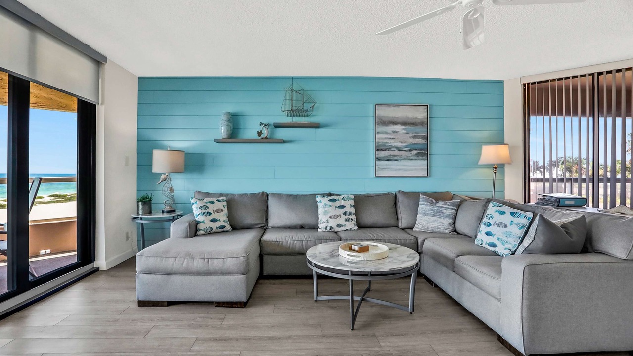 Photo of Livingroom in Sand Key