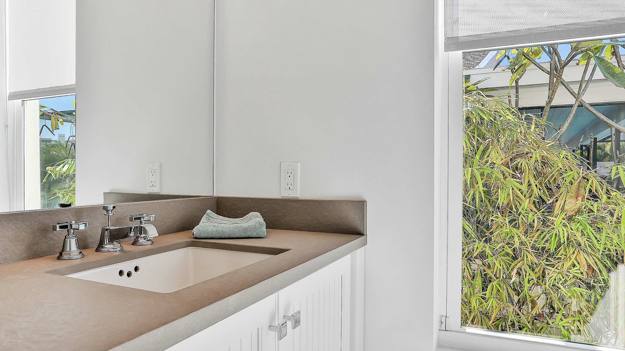 Photo of Bathroom in Island Estate