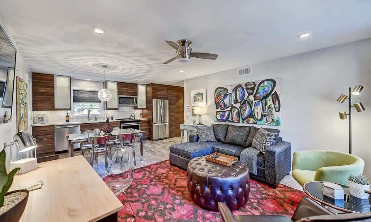 Photo of Livingroom in Cherry