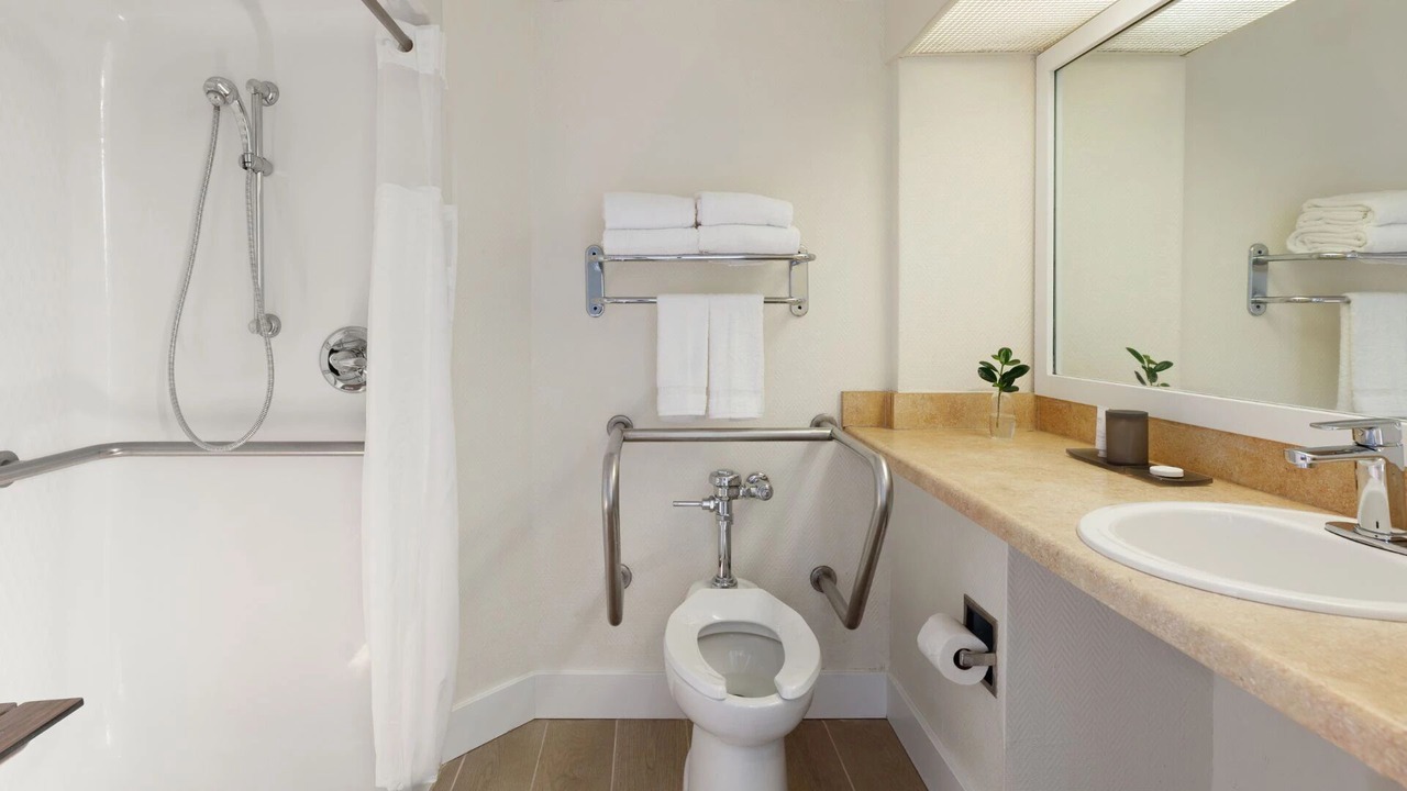 Photo of Bathroom in Pinellas Point