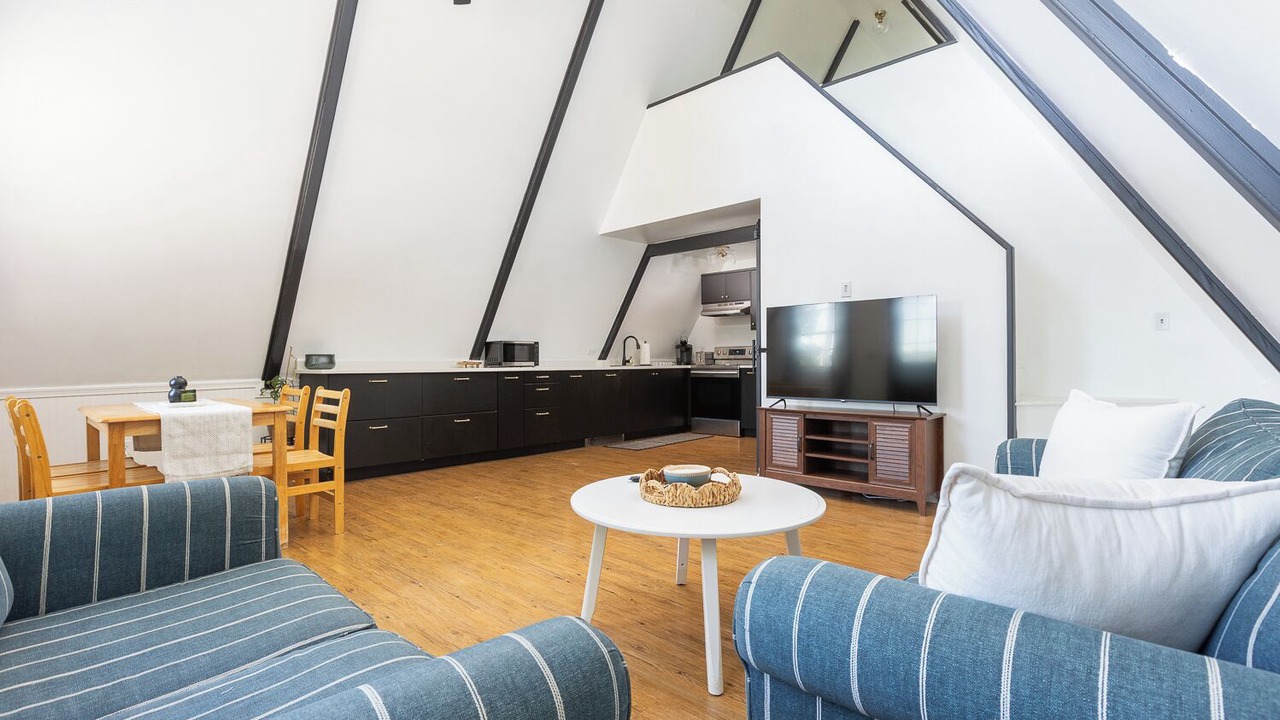 Photo of Livingroom in Colington Harbour