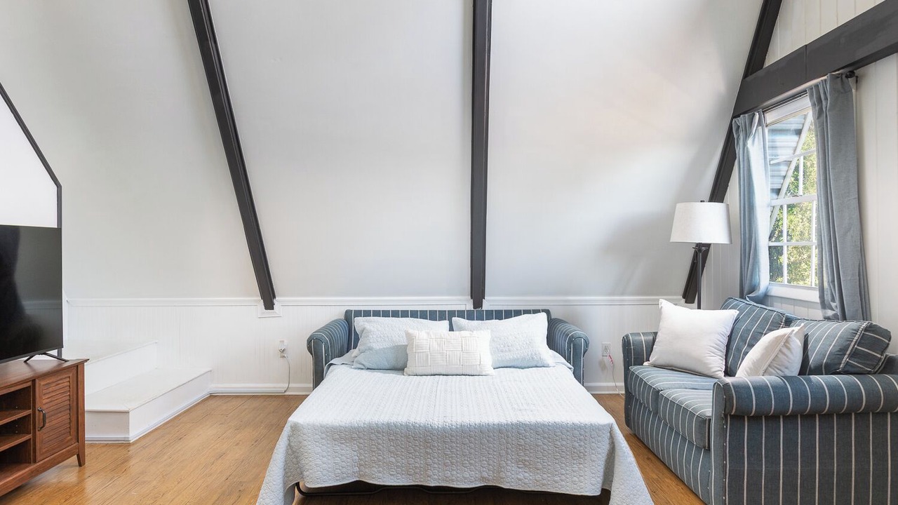 Photo of Bedroom in Colington Harbour