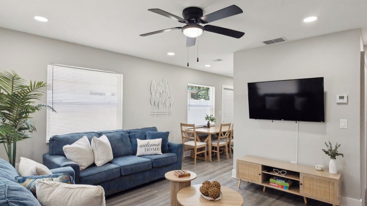 Photo of Livingroom in Trailer Estates