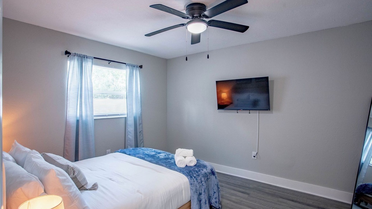 Photo of Bedroom in Trailer Estates
