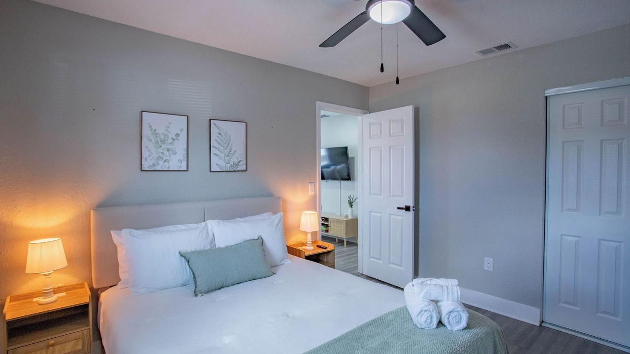 Photo of Bedroom in Trailer Estates