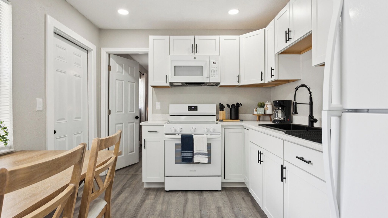 Photo of Kitchen in Trailer Estates