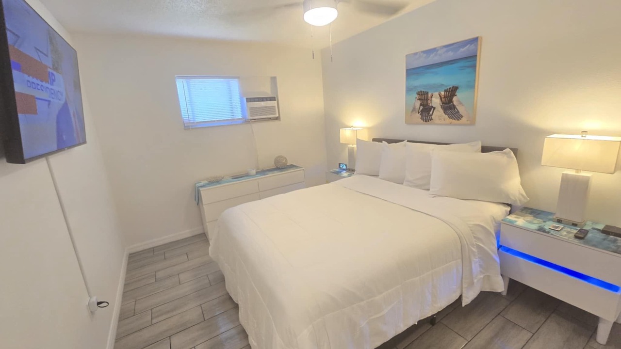 Photo of Bedroom in Bearss Plaza
