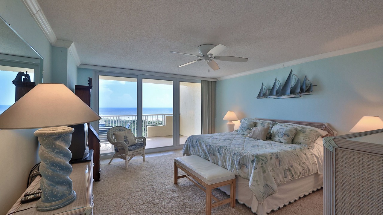 Photo of Bedroom in New Smyrna Beach