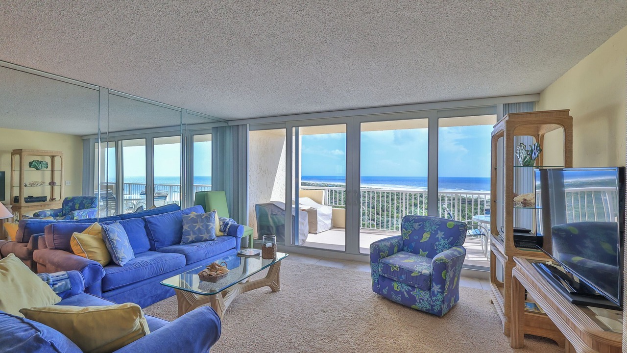 Photo of Livingroom in New Smyrna Beach