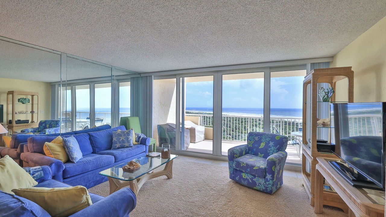 Photo of Livingroom in New Smyrna Beach