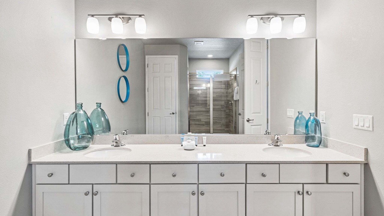 Photo of Bathroom in Loughman