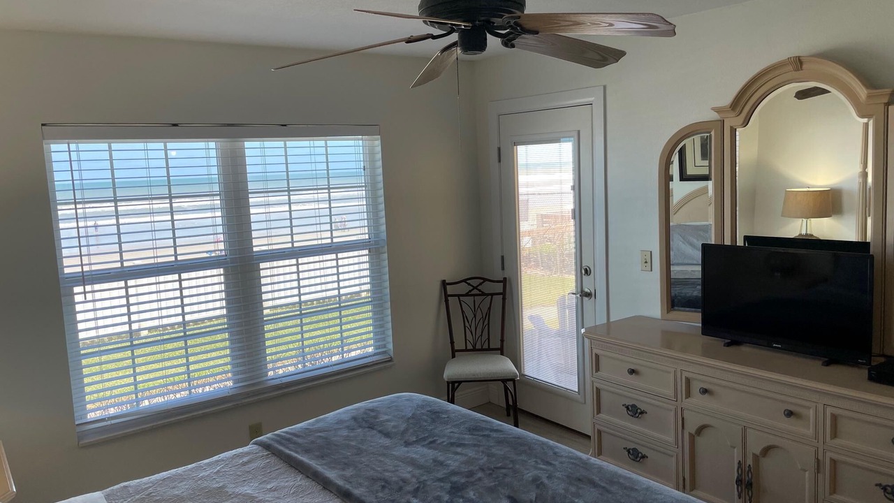 Photo of Bedroom in Point East