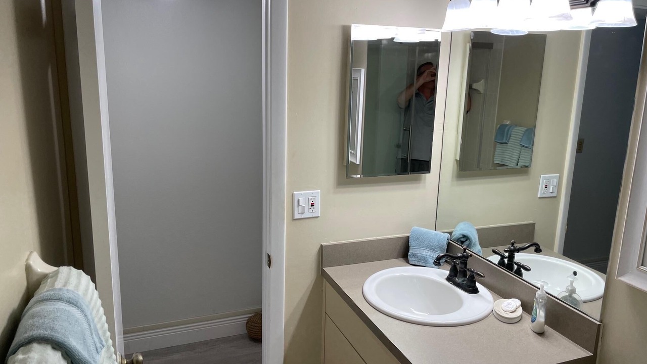 Photo of Bathroom in Point East
