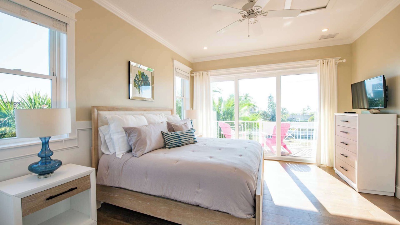 Photo of Bedroom in Bradenton Beach